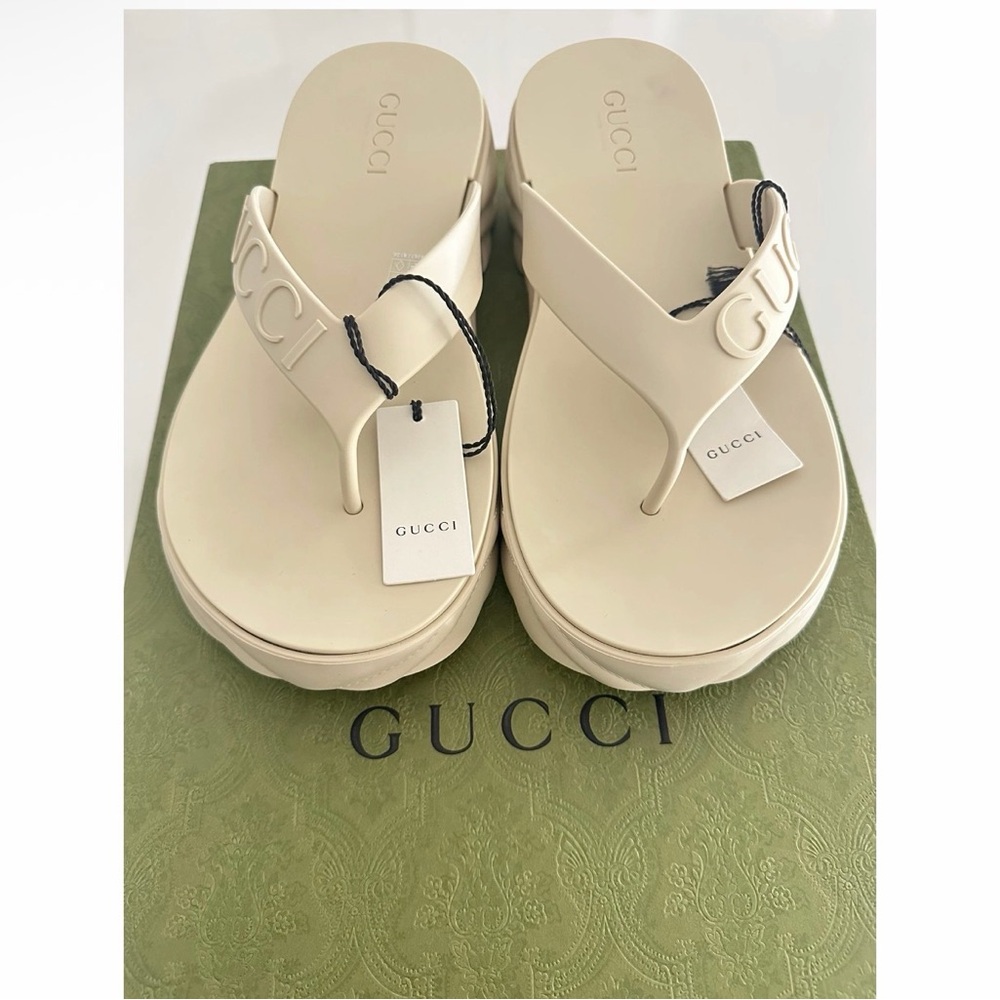 *NEW* Gucci Women's Sandals